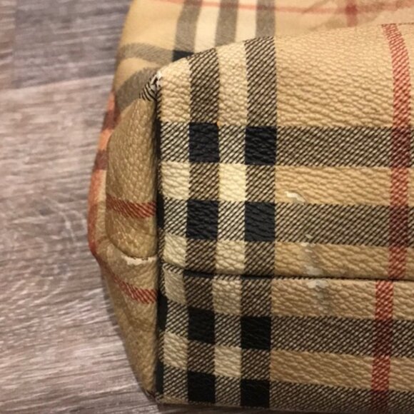 Burberry Check Pattern Shoulder Bag - Picture 8 of 11